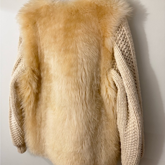 VINTAGE THICK SHEEPSKIN JACKET 100% WOOL KNIT SLEEVES, WOOD TOGGLE CLOSURES - Picture 10 of 15